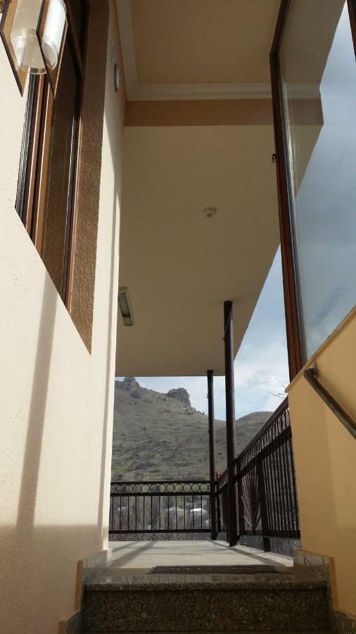 Verishen Guest House B&B Goris Dış mekan fotoğraf
